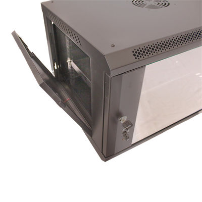 4u 6u 9u 12u 15u 18u Confinamento per armadi montati a parete con altri standard per armadi