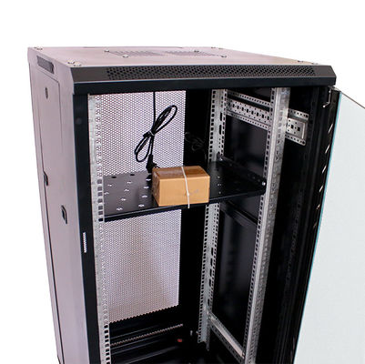 Apparecchiatura per la trasmissione di dati montata a parete con rack server standard 42U e contenitore IP20