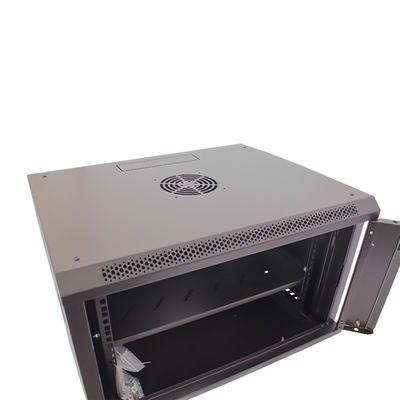 4u 6u 9u 12u 15u 18u Confinamento per armadi montati a parete con altri standard per armadi